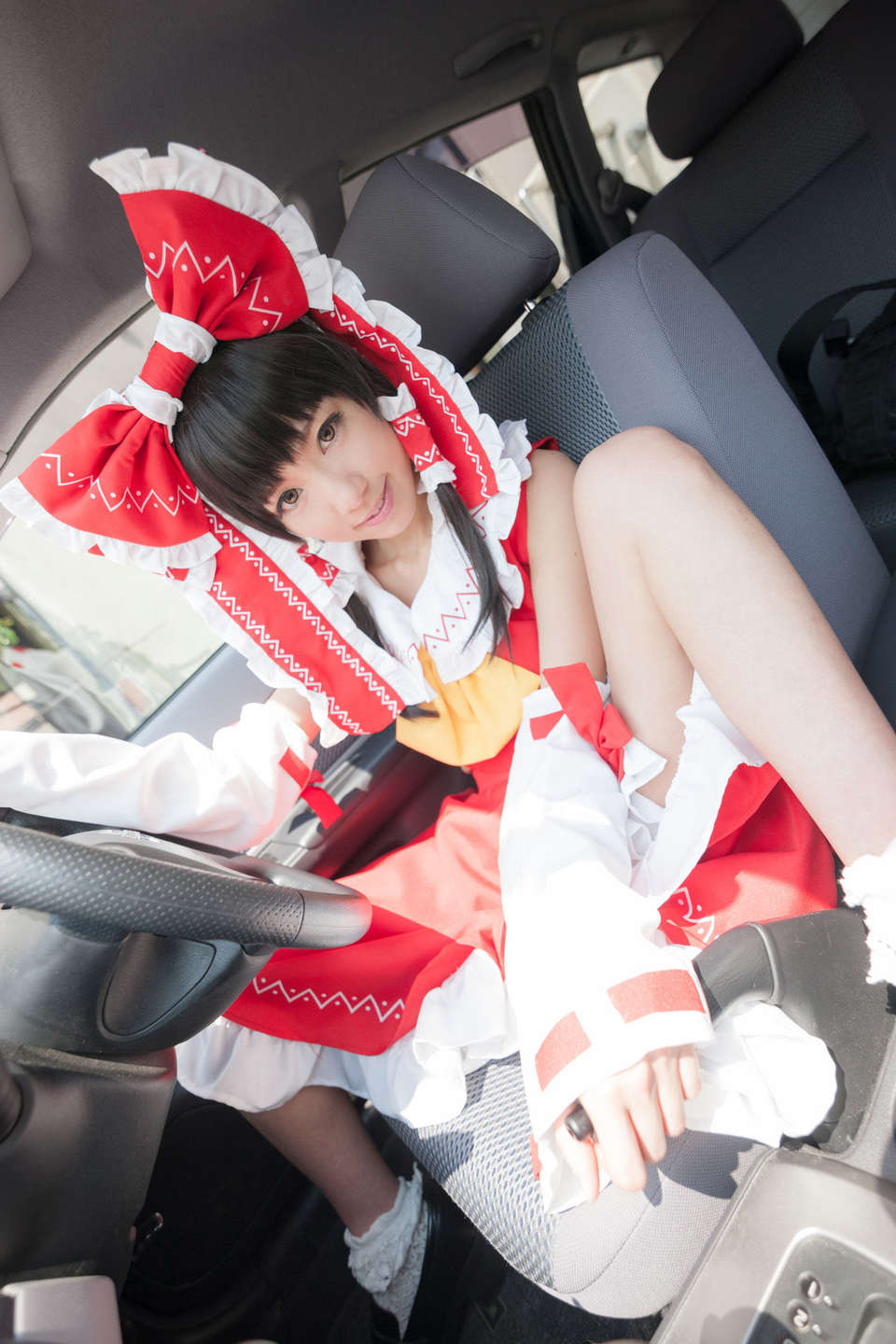 011_reimu_010.jpg