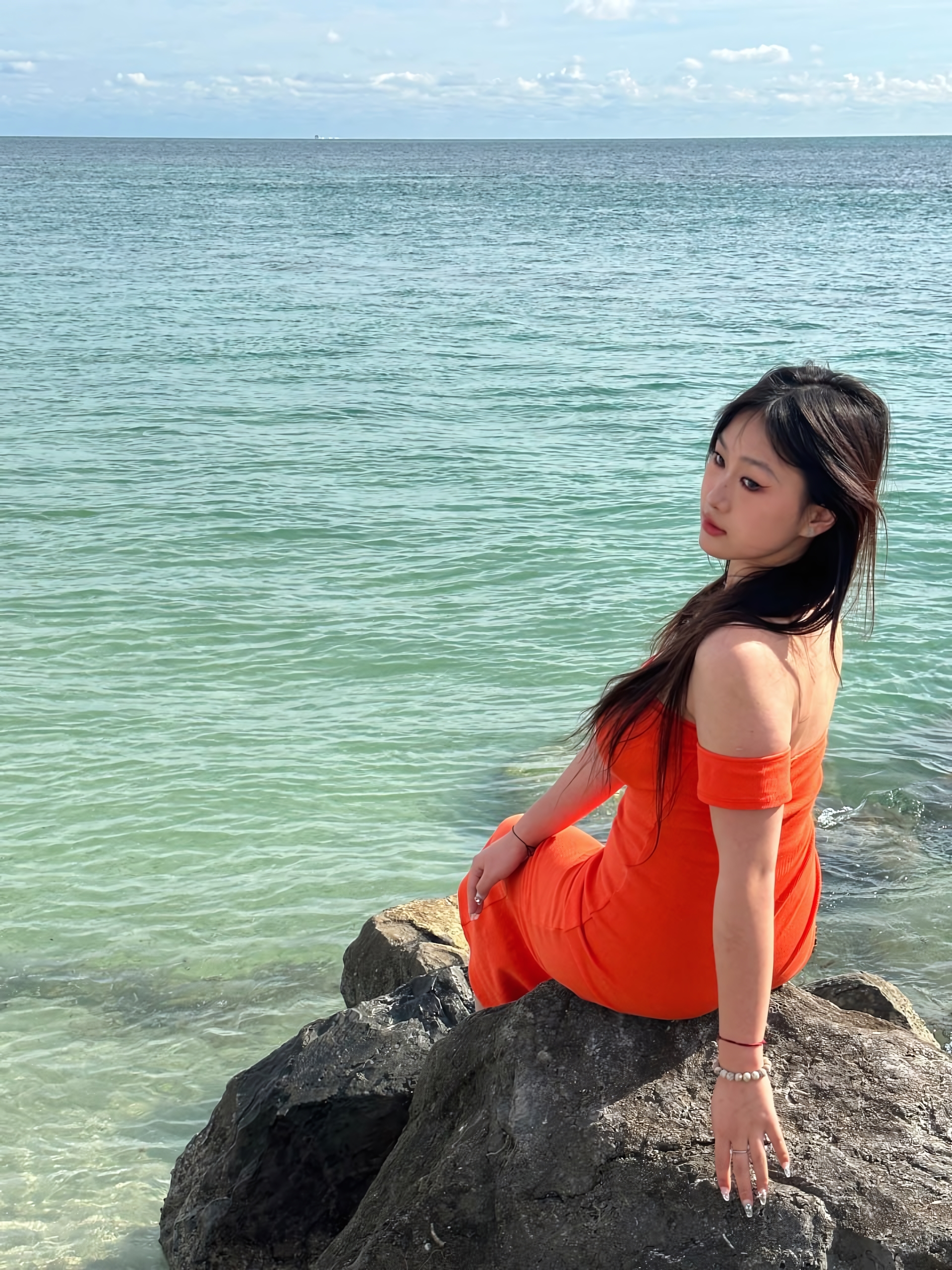 湖南省长沙市芙蓉区五一大道挨操的大奶妹 (6).jpg